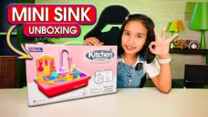 Read more about the article 🍽️ Kitchen Sink Toys UNBOXING! 💦